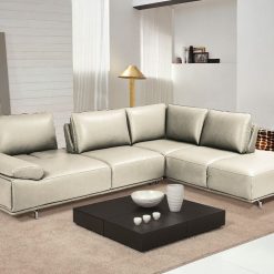 roxanne RHF sectional in light grey lifestyle