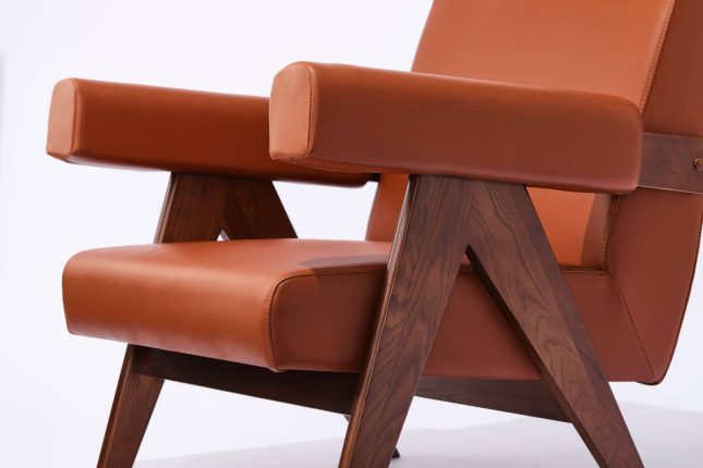 Pierre J Lounge Arm Chair in Hazelnut PPM S Details