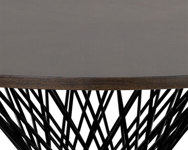 Madeira Dining Table in Ebony Brown Wood Details