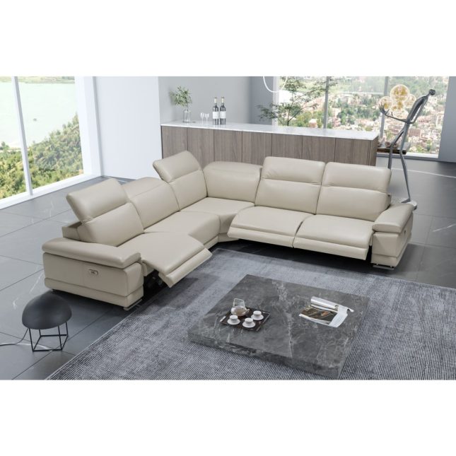 Escape Sectional in Light Grey Liveshot