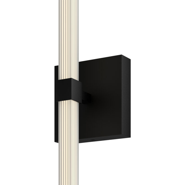 blade wall sconce ()