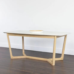 kali dining table ()