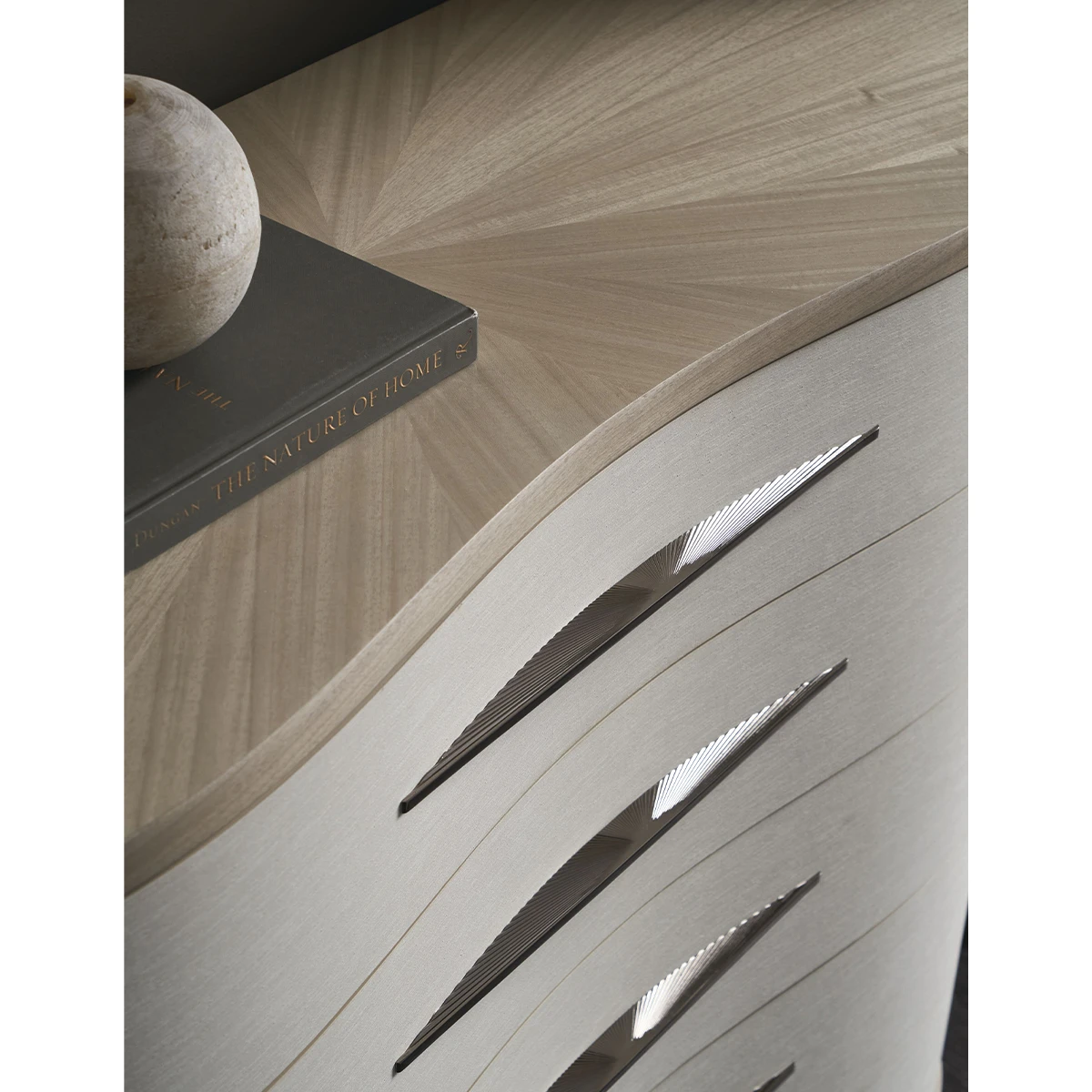 Meandrous Dresser