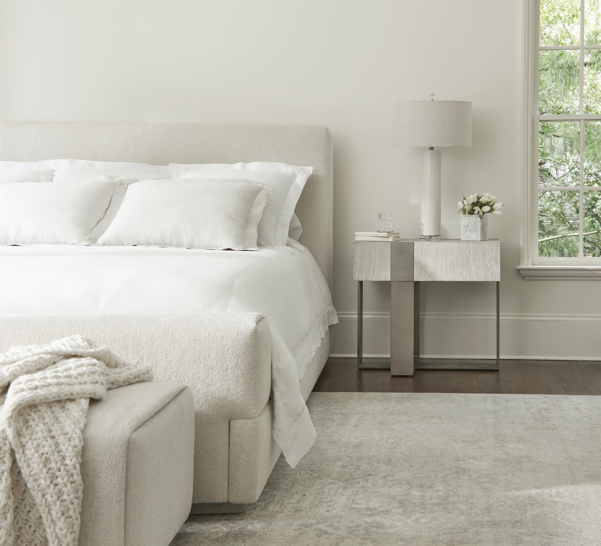 tempo nightstand