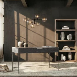 Alternative view of Outline Desk