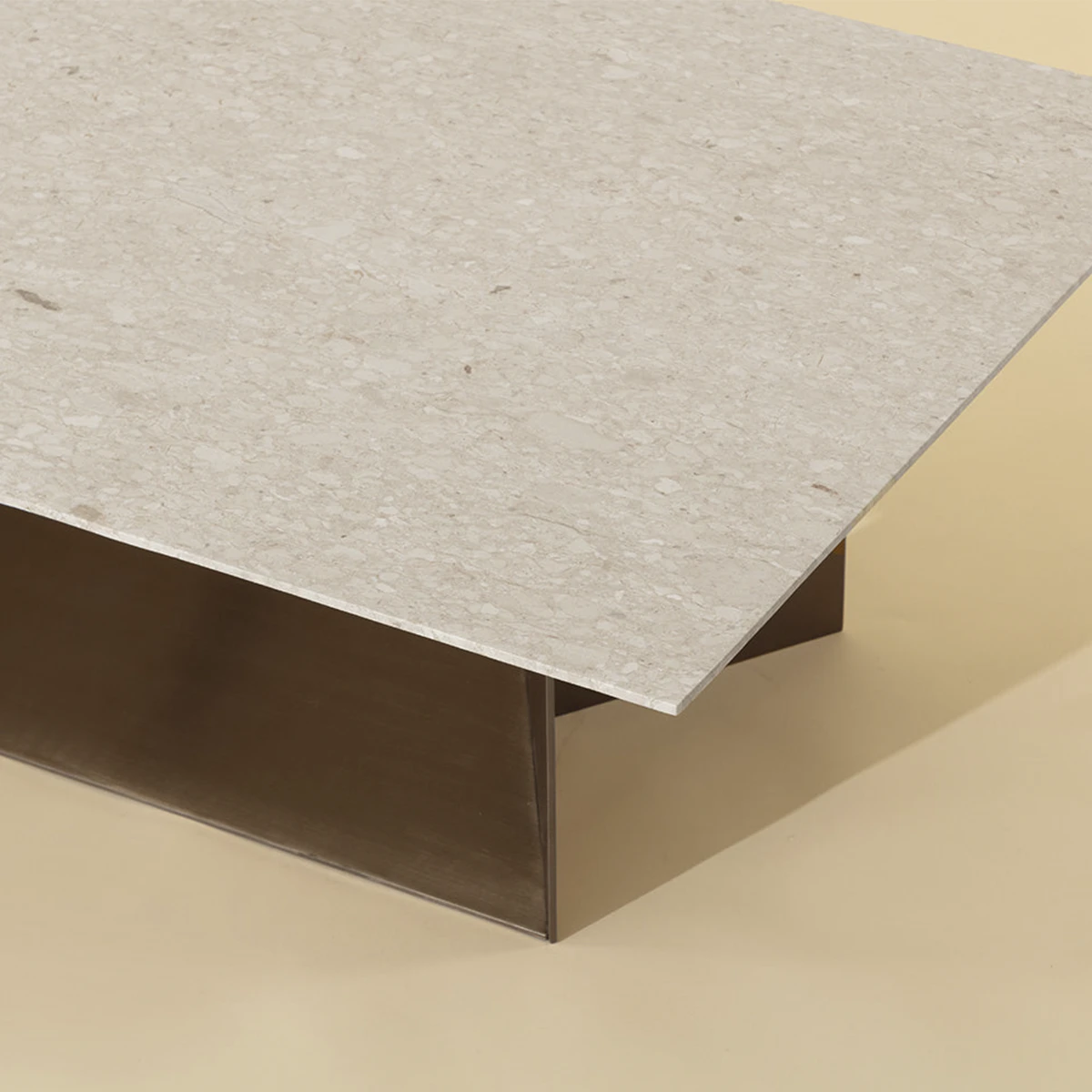 soleen coffee table