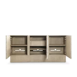 Alternative view of Konstance Buffet