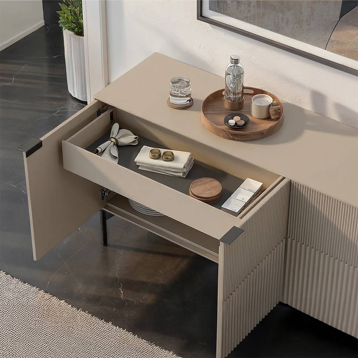 Zig 7649 Credenza With Brushed Carbon Base - Image 7
