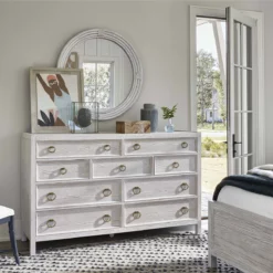 Alternative view of Getaway Dresser