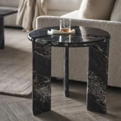 Alternative view of Magnus End Table