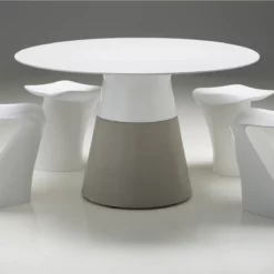 Alternative view of Maldives Dining Table