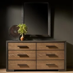 Alternative view of Veil Dresser