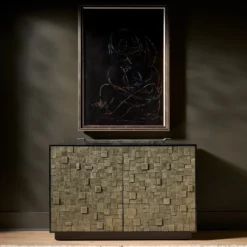 Alternative view of Cosmo Chest
