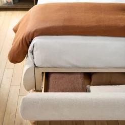 Alternative view of Horizon Storage Bed