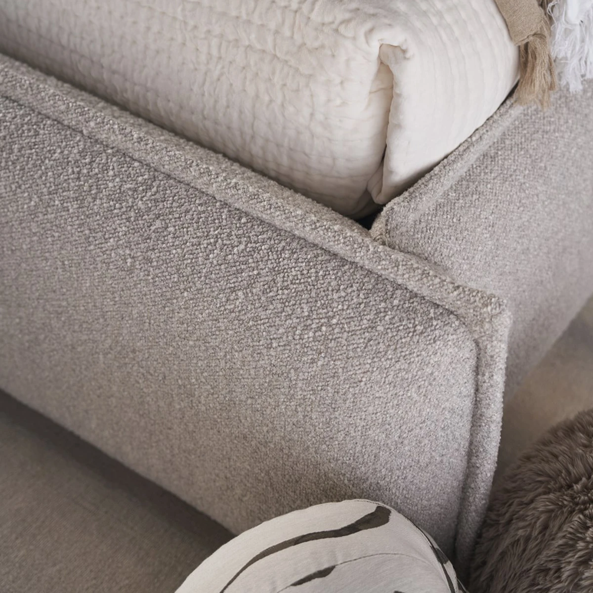 Lux Wall Bed - Image 3