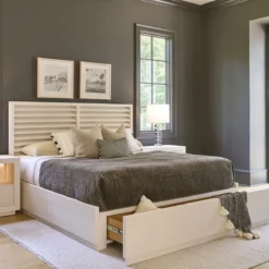 Alternative view of Shoreline Panel Storage Bed