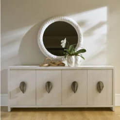 Alternative view of Coral Mirror