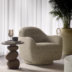 Alternative view of Balio End Table