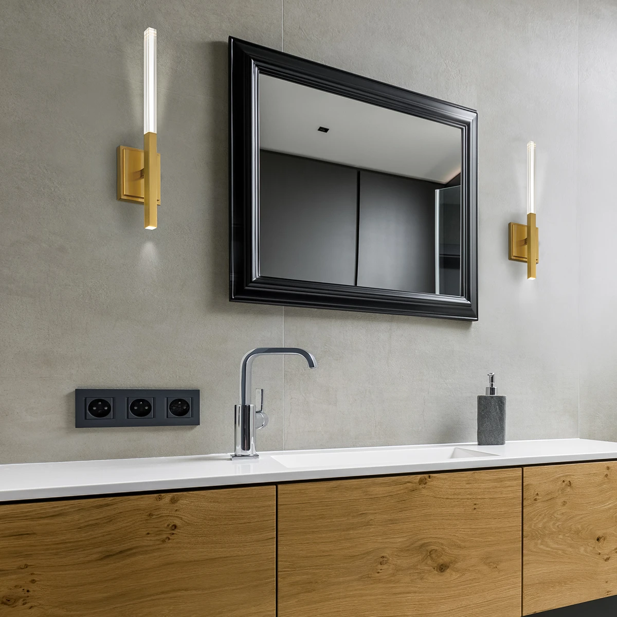 Benicio 1-Light Wall Sconce - Image 2