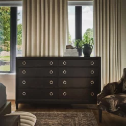 Alternative view of Fenwick Dresser