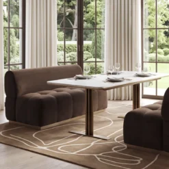 Alternative view of Linford Banquette