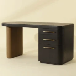 Alternative view of Padua Desk
